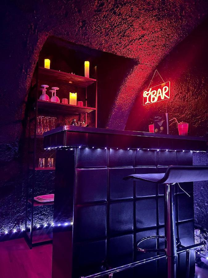 Love Room Suite Dirty Diana Обань Экстерьер фото